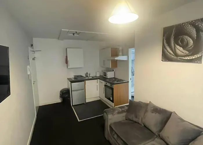 Service * Bradford (West Yorkshire)