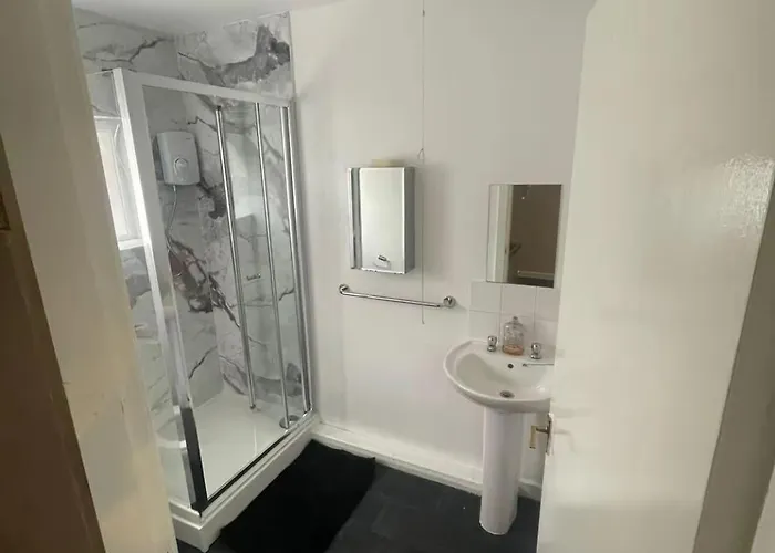 Apartment Service Bradford (West Yorkshire)